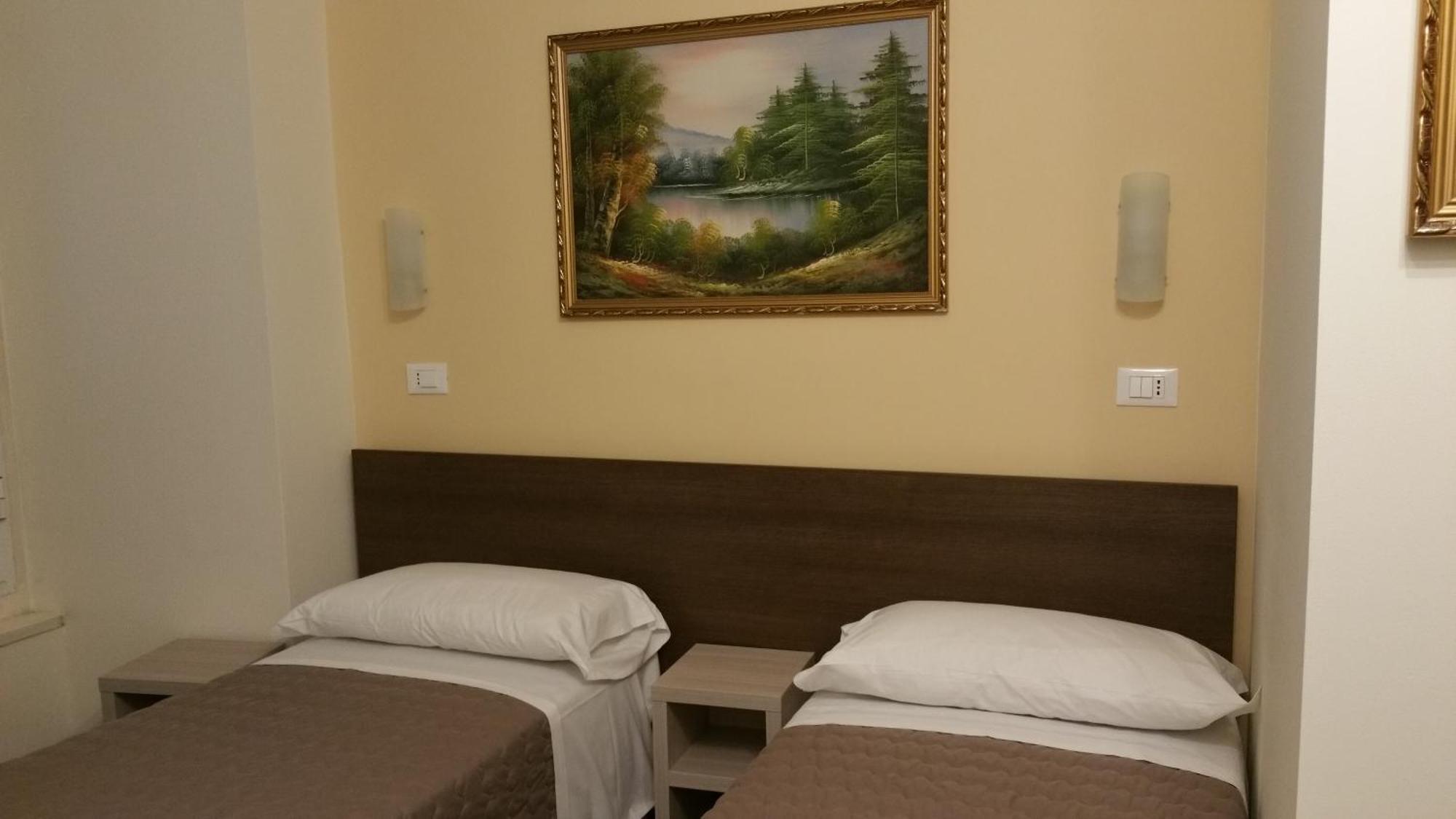 Double or Twin Room,318133269:JPEG