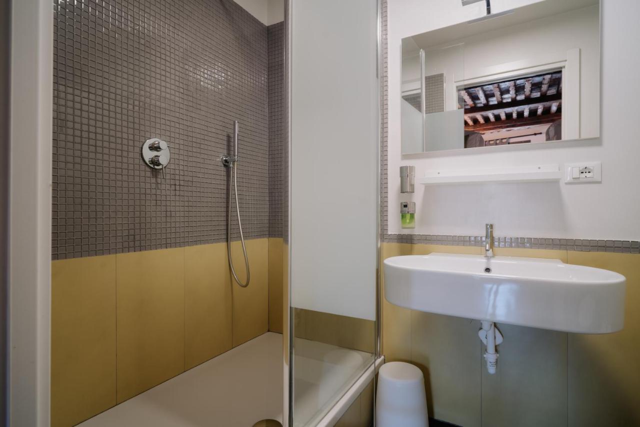 Family Room with Bathroom,1466101538:JPEG