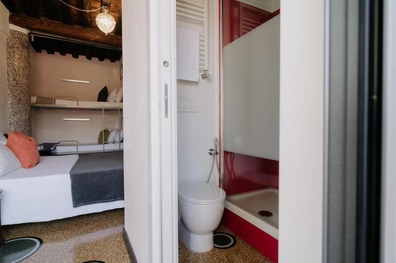 Quadruple Room Private Bathroom