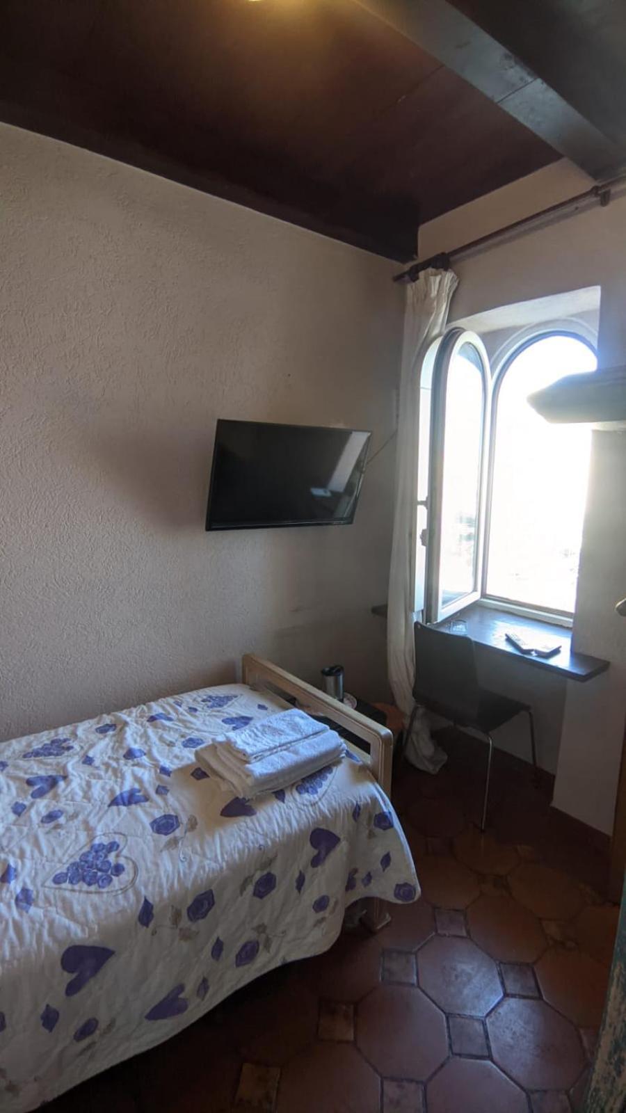 Budget Single Room