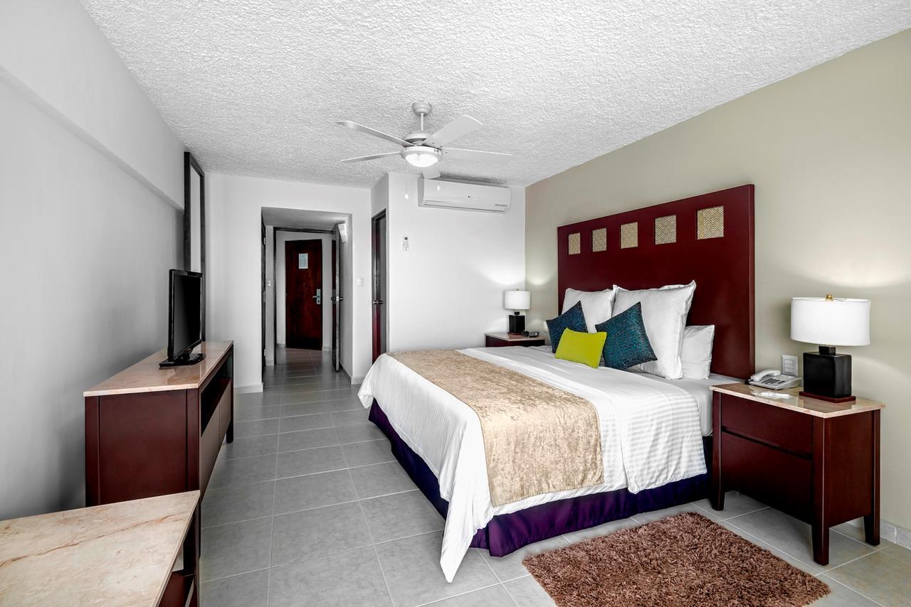 Deluxe Room with Garden View,405404781:JPEG