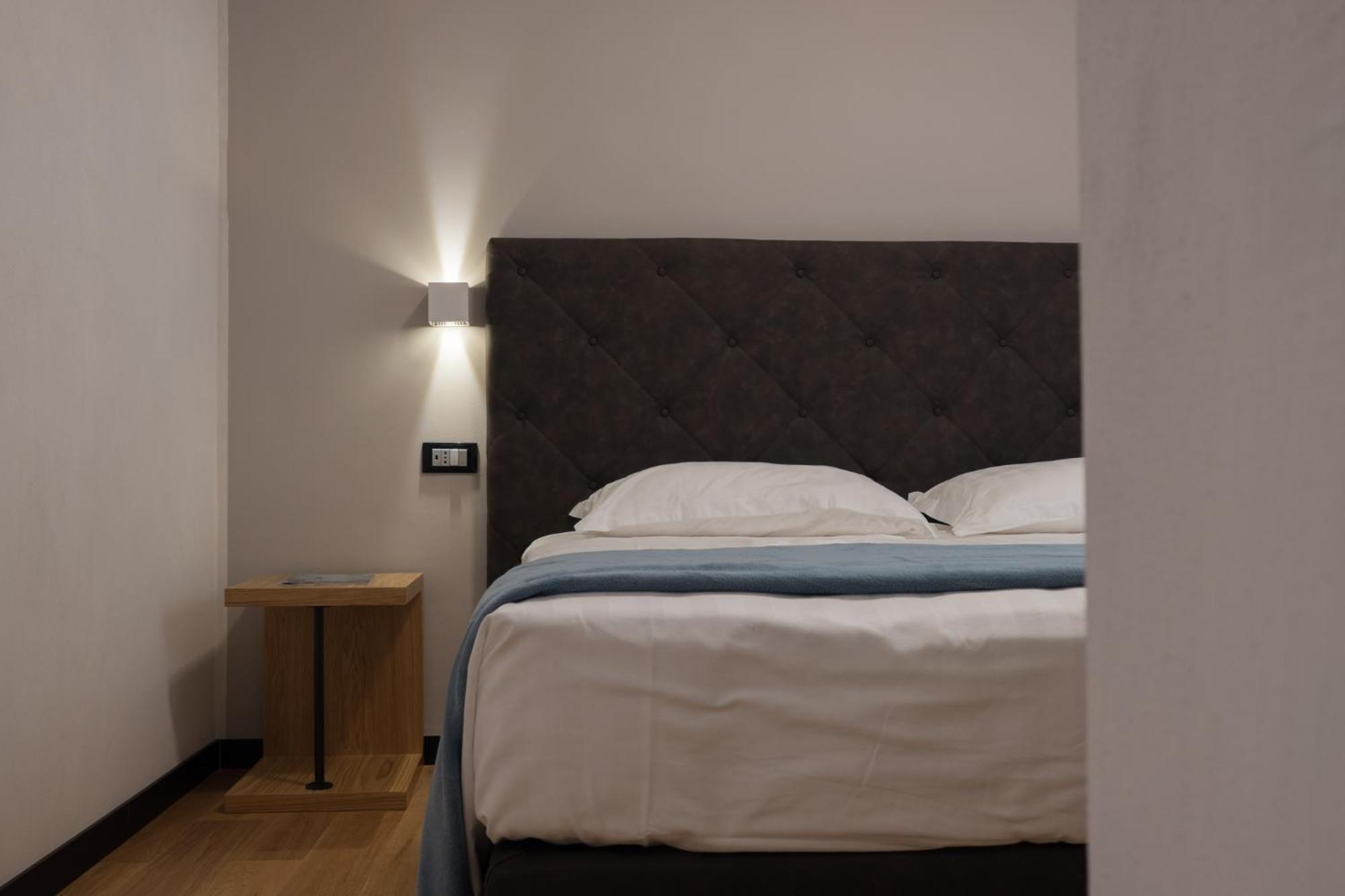 Deluxe Double or Twin Room,1614357320:JPEG
