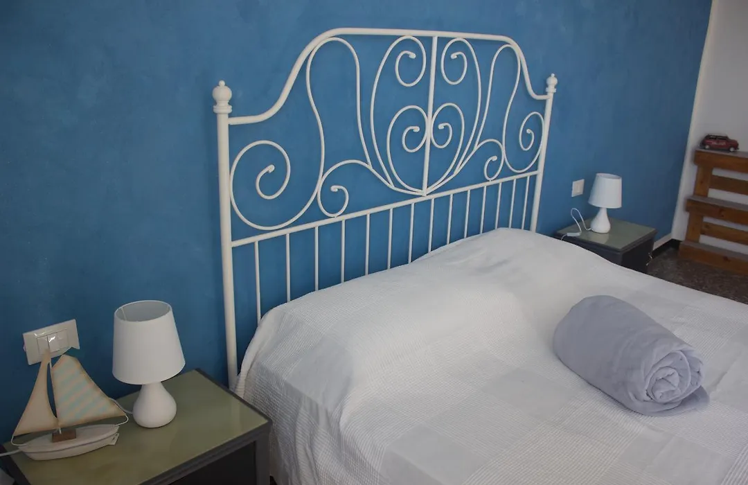 B&B Al Fronte del Porto-1