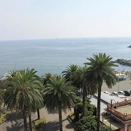 Hotel Mediterranee-3